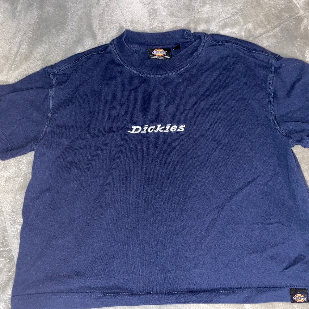 Dickies Women’s Cropped Navy Blue T-Shirt
